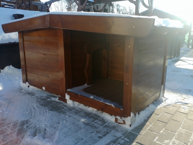 Kennel of Wood (0141)