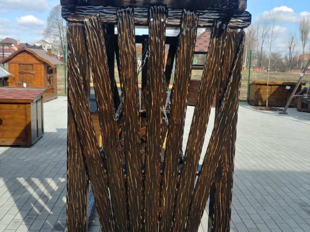Гойдалка з дерева (1112)