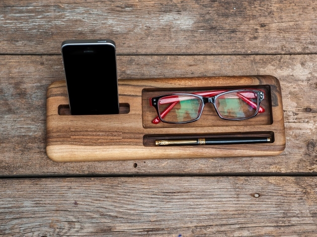 ACCESSORY FOR PHONE BUSINESS