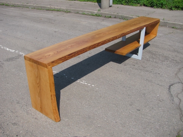 Консоль із ясена W19