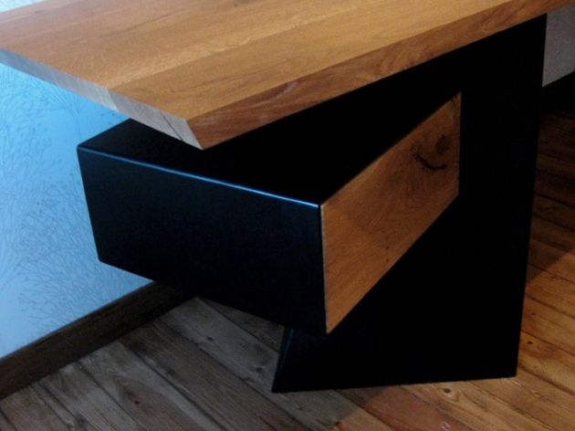 Writing Table 007
