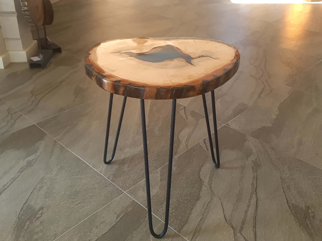 JOURNAL TABLE SKYLE 01