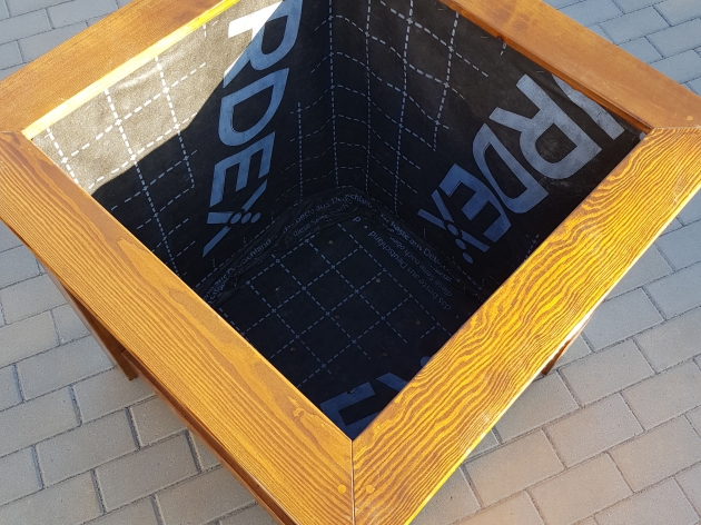 BOX FOR PLANTS (0125)