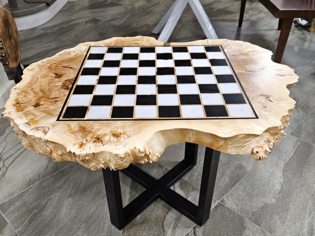 ЖУРНАЛЬНИЙ СТОЛИК CHESS