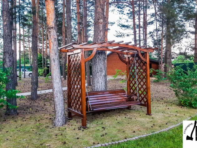 Гойдалка з дерева (0020)
