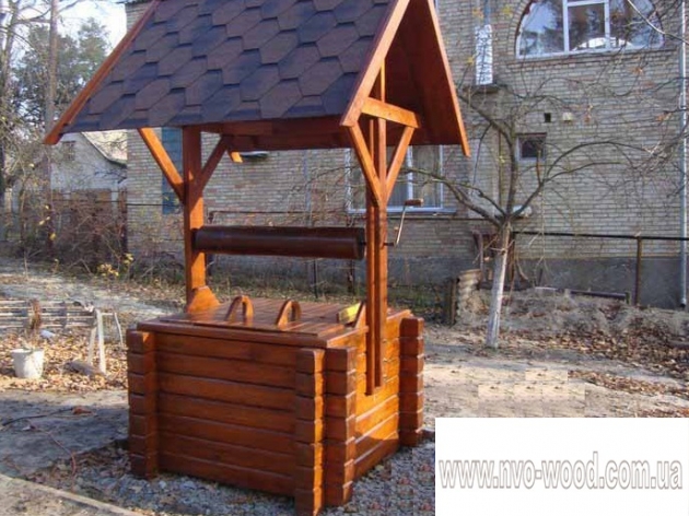 Wooden Well  (0093)