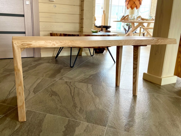 Banquette bench