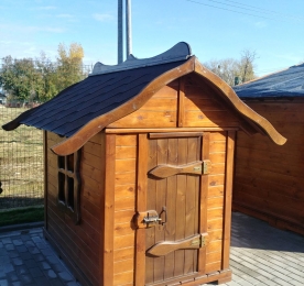 Children's House of Wood (0139)