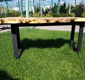 Кофейный столик из клена M 01