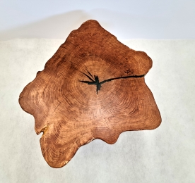 Solid cut table 0018