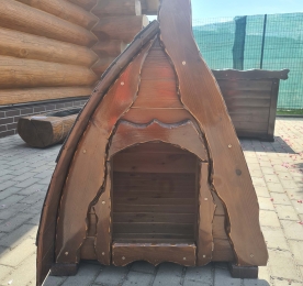 KENNEL OF WOOD 001