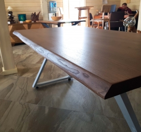 TABLE LIGHT