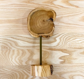 WOOD CUT ON A STAND (KR 002)