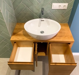Hanging Cabinet