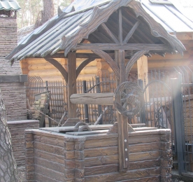 Колодязь із дерева (1107)