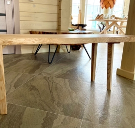 Banquette bench