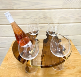 Stand for glasses and wine